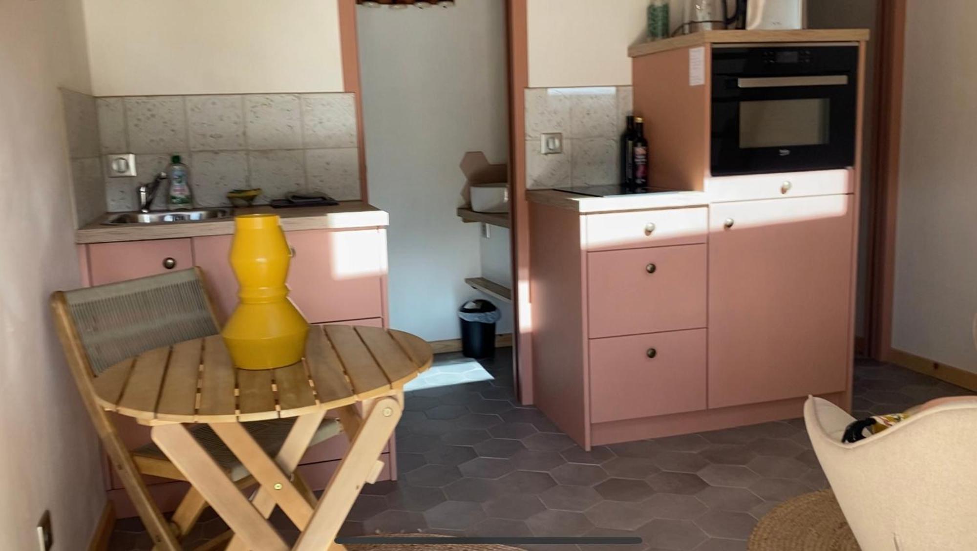הוילה La Rochette  Tiny House De Tempoyrac מראה חיצוני תמונה